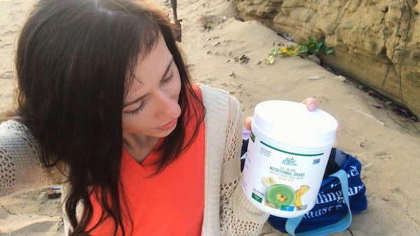 Sophie Summers Reviews Green Superfood Shake