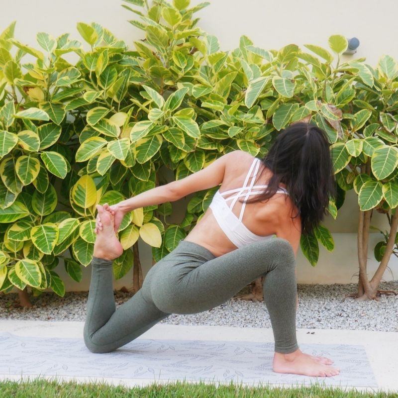 Fitness Junkies yoga leggings and outfit